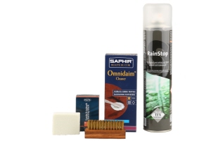 Complete set onderhoud en reinigings middelen op suede schoenen en laarzen mooi te houden.